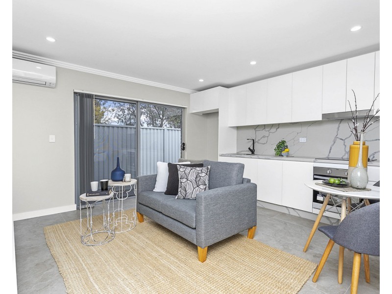 11 Kingston Avenue, Panania NSW 2213