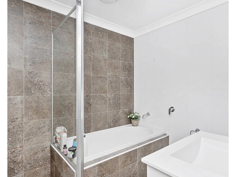 28/96-98 Nuwarra Road, Moorebank NSW 2170