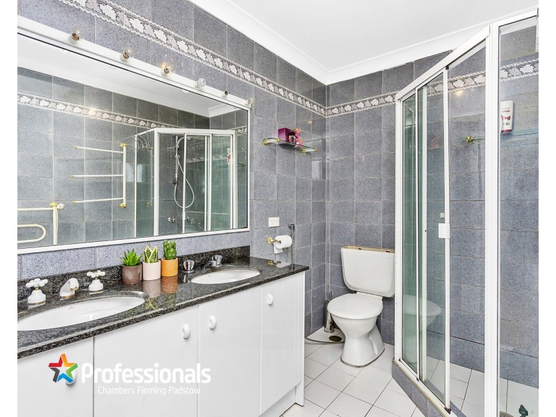 6 Fromelles Avenue, Milperra NSW 2214