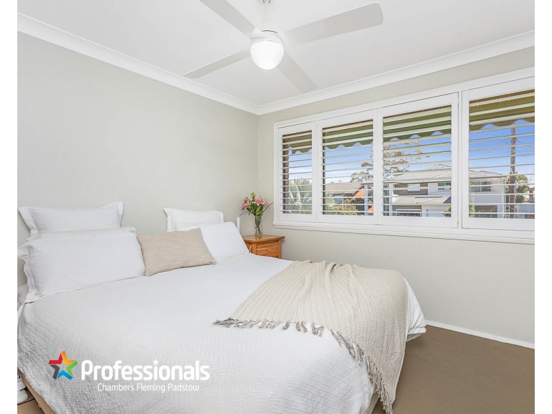 6 Riverside Avenue, Picnic Point NSW 2213