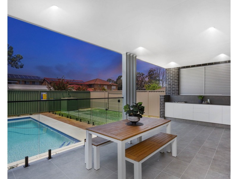 61 Victor Avenue, Picnic Point NSW 2213