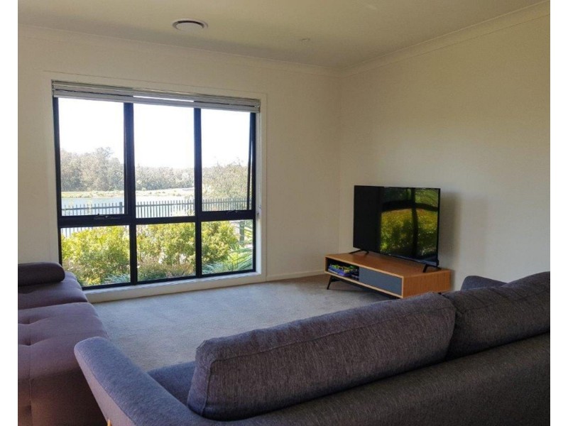 19 Bartholomew Circuit, Moorebank NSW 2170