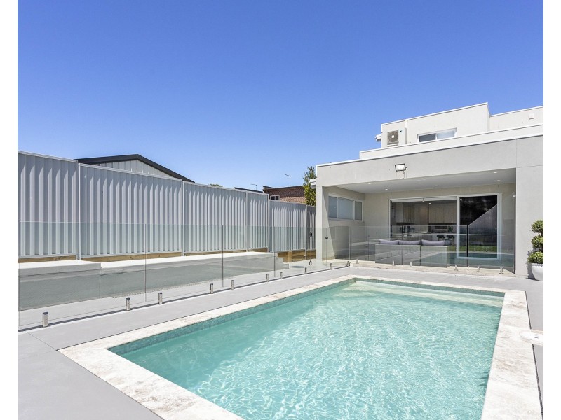 2B Treatt Avenue, Padstow NSW 2211