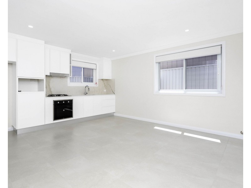 2B Treatt Avenue, Padstow NSW 2211