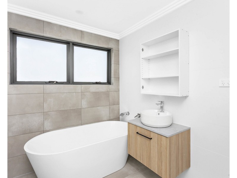 1B  Cheattle Avenue, East Hills NSW 2213