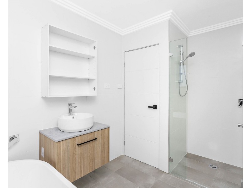 1B  Cheattle Avenue, East Hills NSW 2213