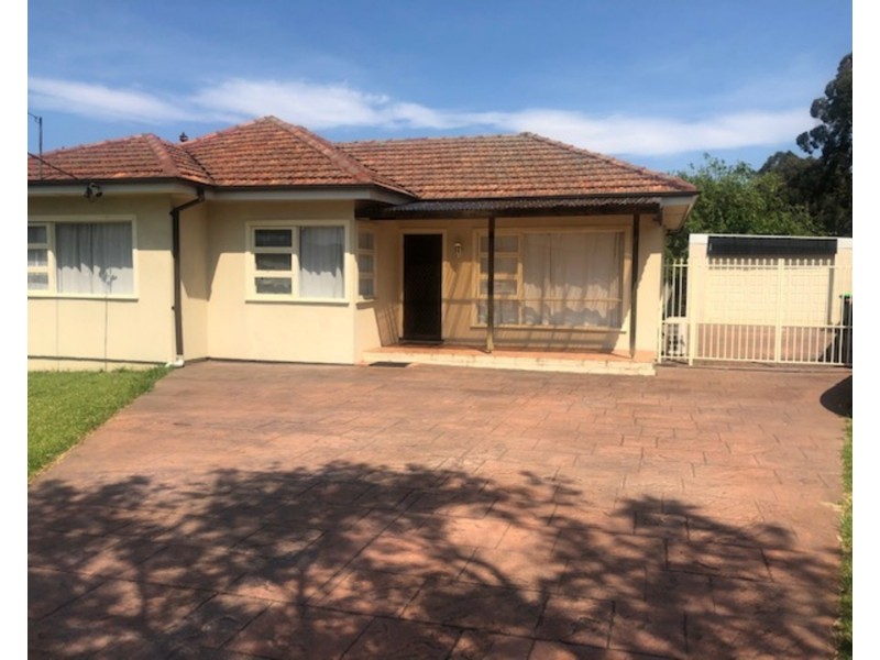 4 Nina Street, Revesby NSW 2212