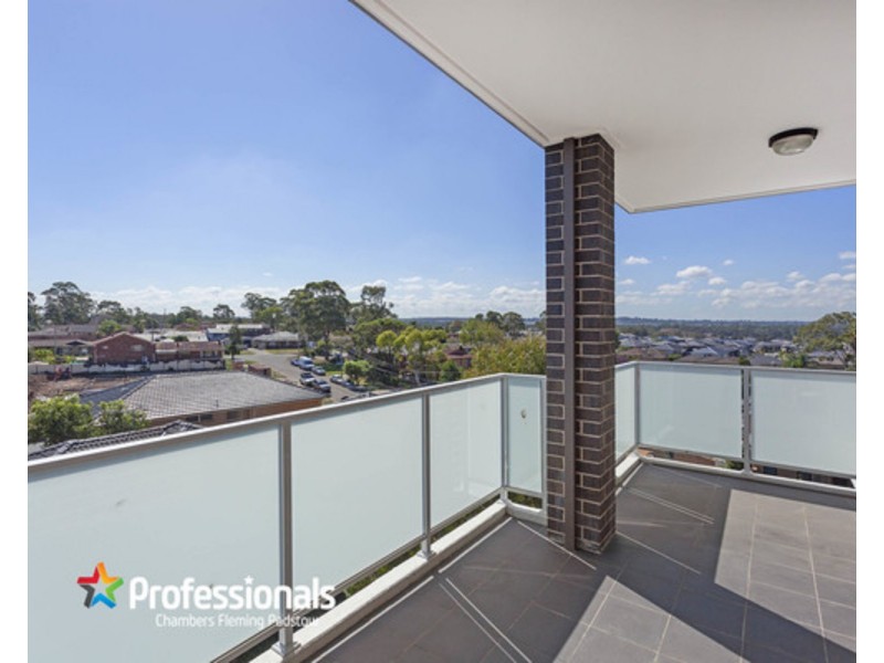 37/96 Nuwarra Road, Moorebank NSW 2170