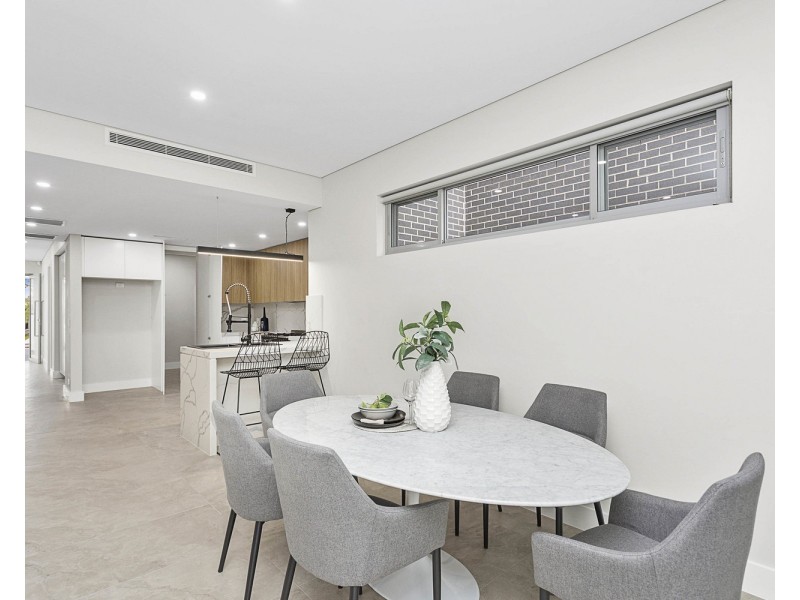 11 Kingston Avenue, Panania NSW 2213