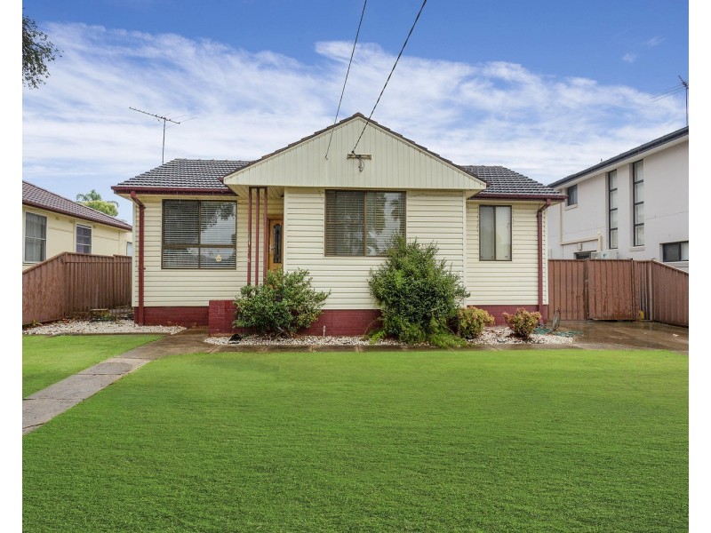 115 Marco Avenue, Panania NSW 2213