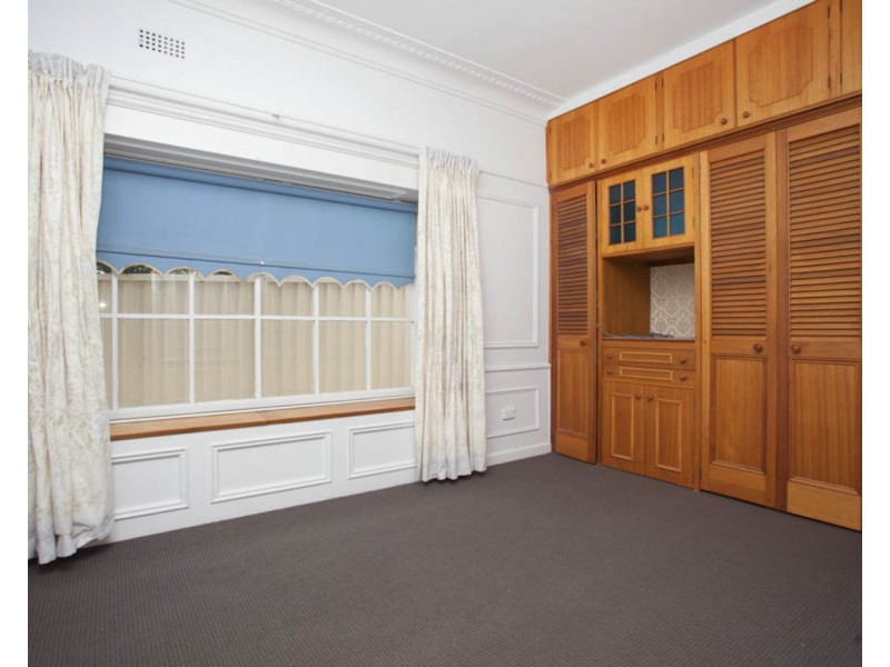 26 Doris Street, Picnic Point NSW 2213