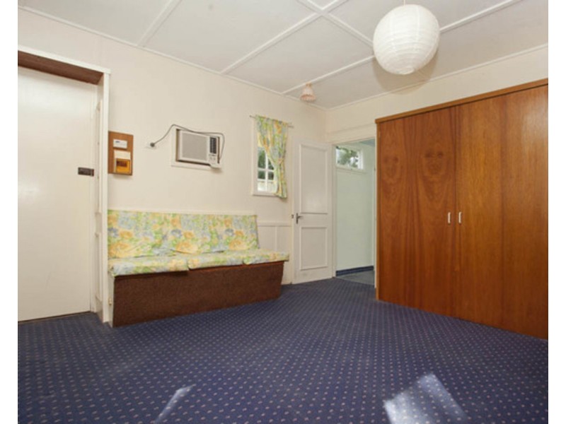 26 Doris Street, Picnic Point NSW 2213
