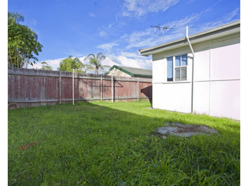 26 Doris Street, Picnic Point NSW 2213