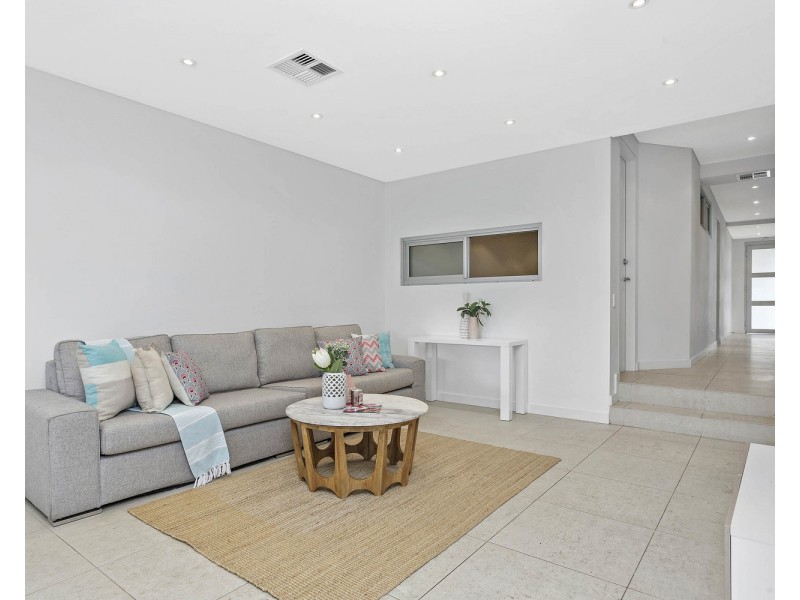 11A Gwandalan Road, Padstow NSW 2211