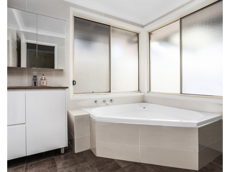 10A Wolaroi Crescent, Revesby NSW 2212