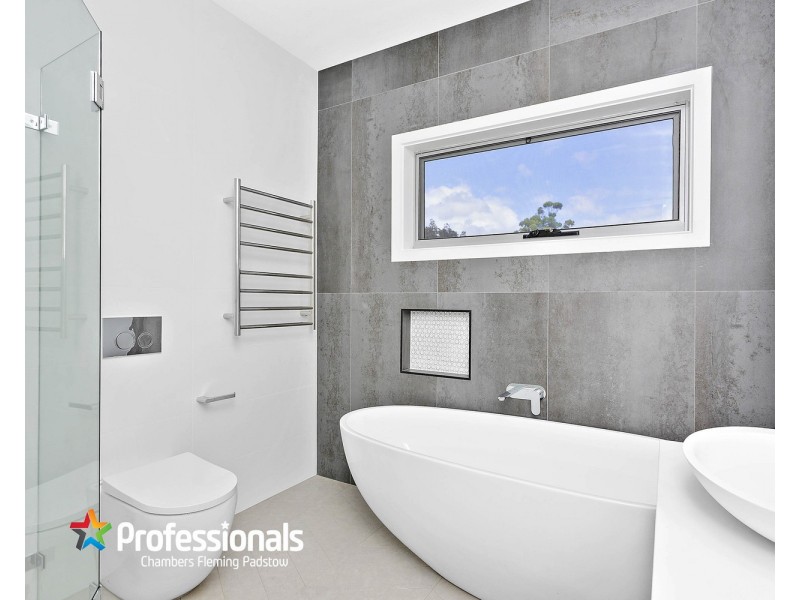 25 Mactier Avenue, Milperra NSW 2214