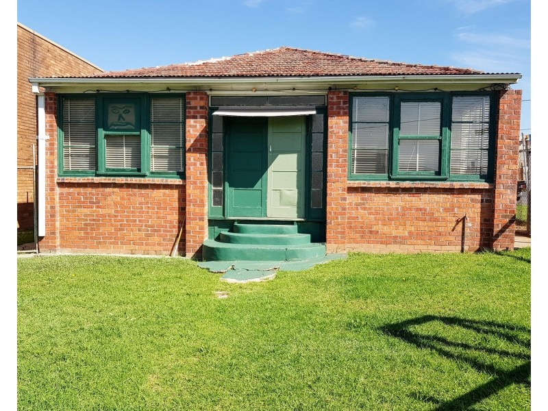 2 Stuart Street, Padstow NSW 2211