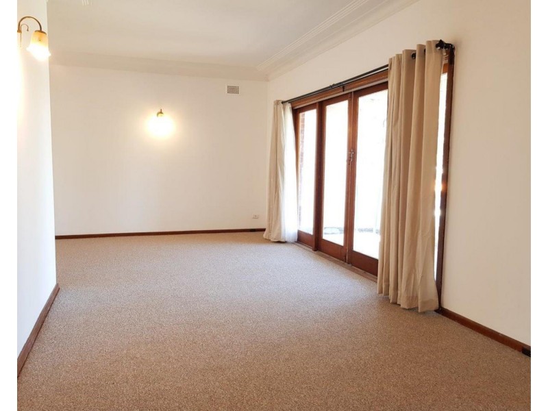 20 Mackinnnon Avenue, Padstow NSW 2211