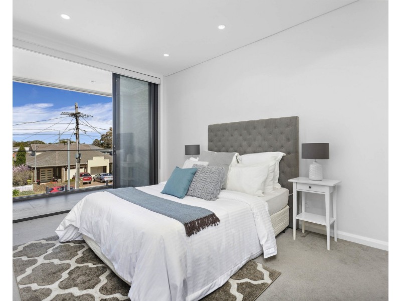 11 Ellesmere Street, Panania NSW 2213