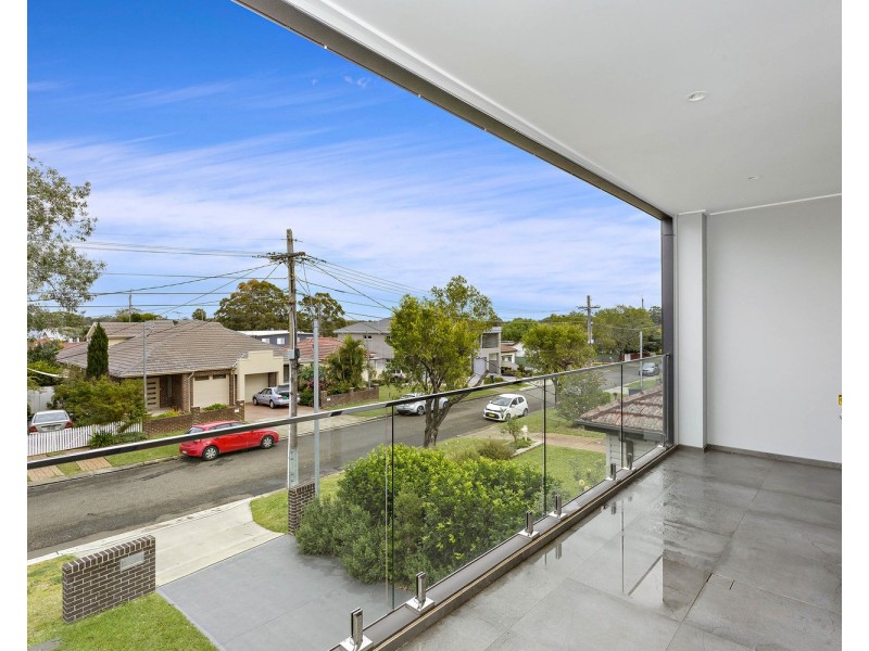 11 Ellesmere Street, Panania NSW 2213