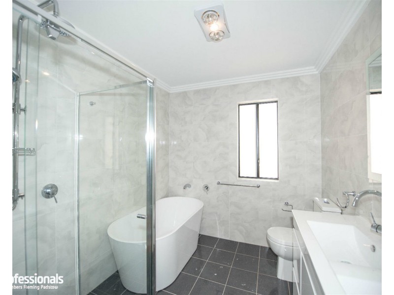 72 Malvern Street, Panania NSW 2213