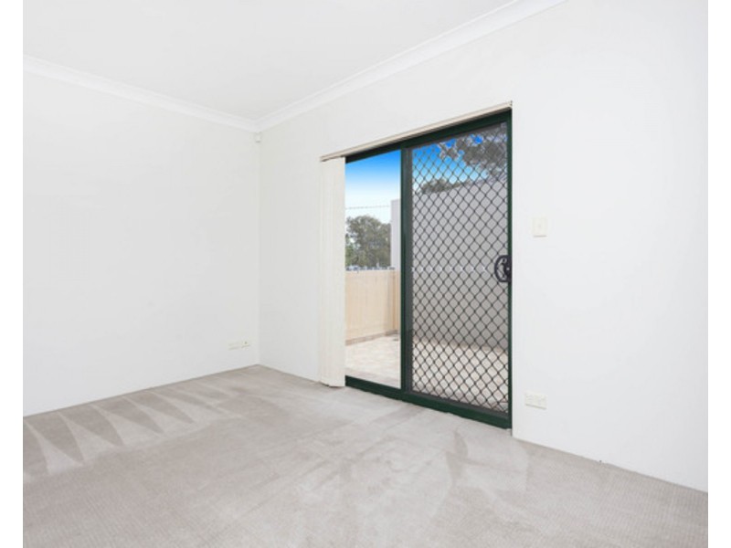 2/23 Selems Parade, Revesby NSW 2212