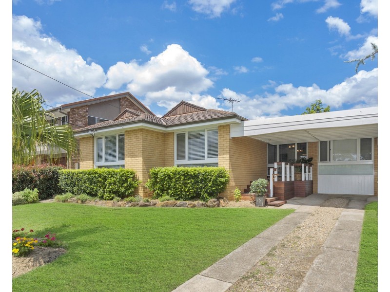 40 Newland Avenue, Milperra NSW 2214