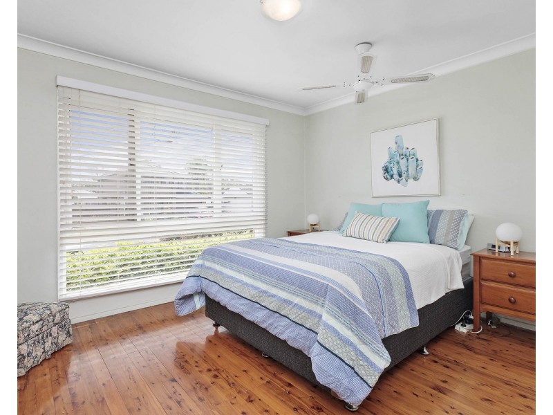 40 Newland Avenue, Milperra NSW 2214