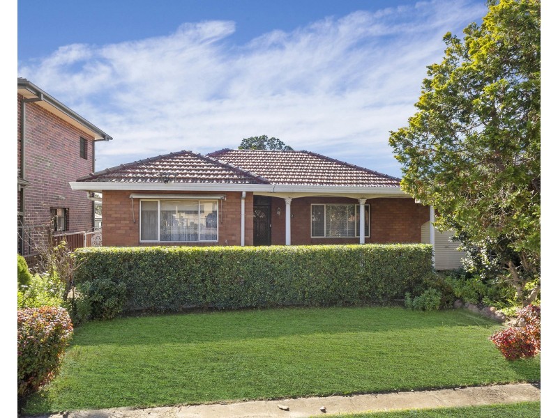 2 Paul Street, Panania NSW 2213