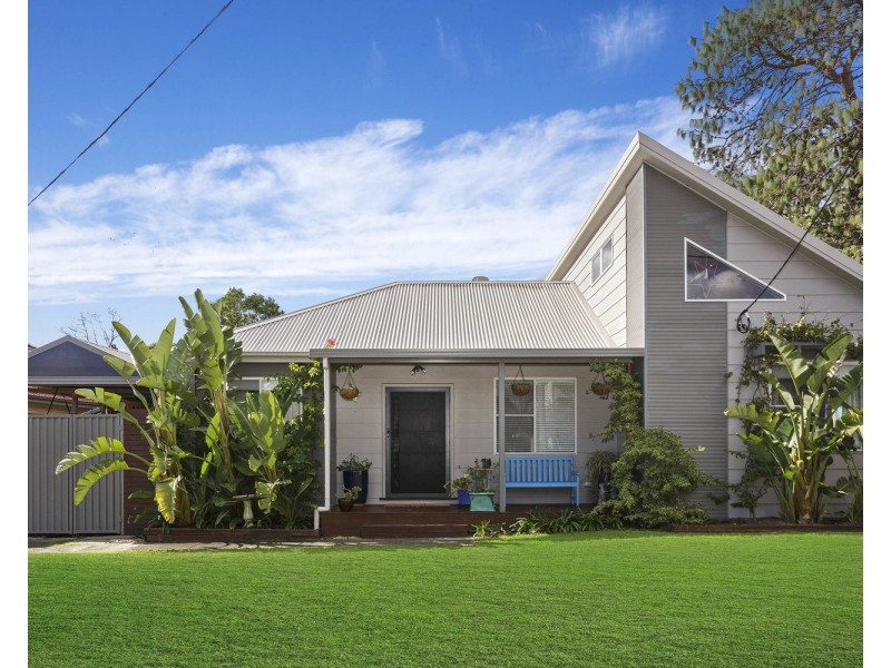 19 Worsley Avenue, East Hills NSW 2213