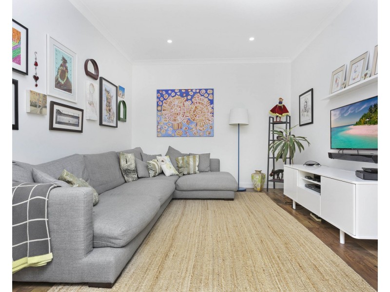 19 Worsley Avenue, East Hills NSW 2213