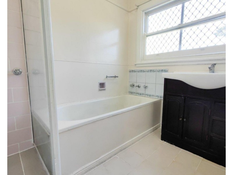 90 Davies Road, Padstow NSW 2211