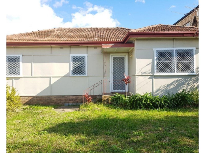 90 Davies Road, Padstow NSW 2211