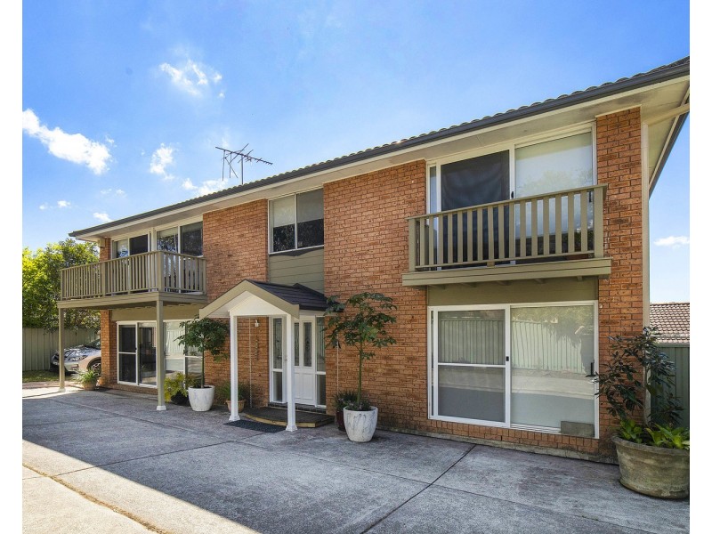 829A Henry Lawson Drive, Picnic Point NSW 2213