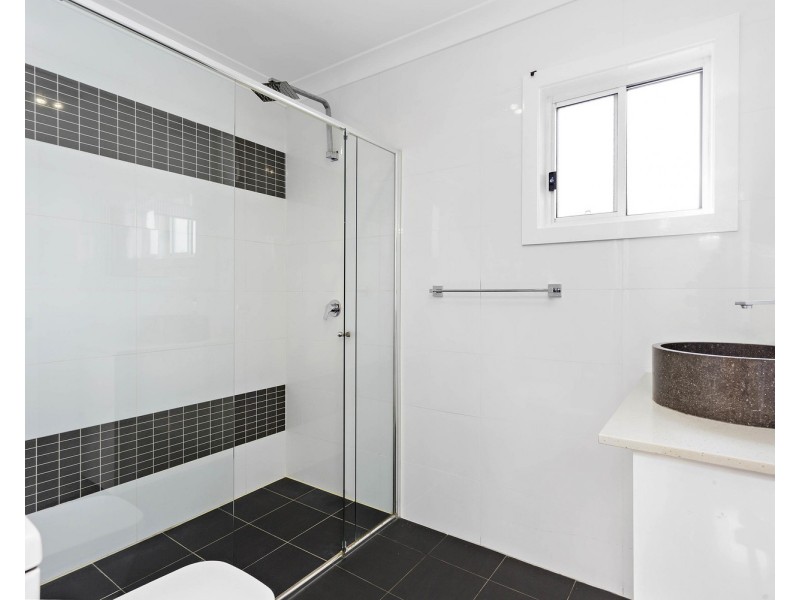 1 Harford Avenue, East Hills NSW 2213