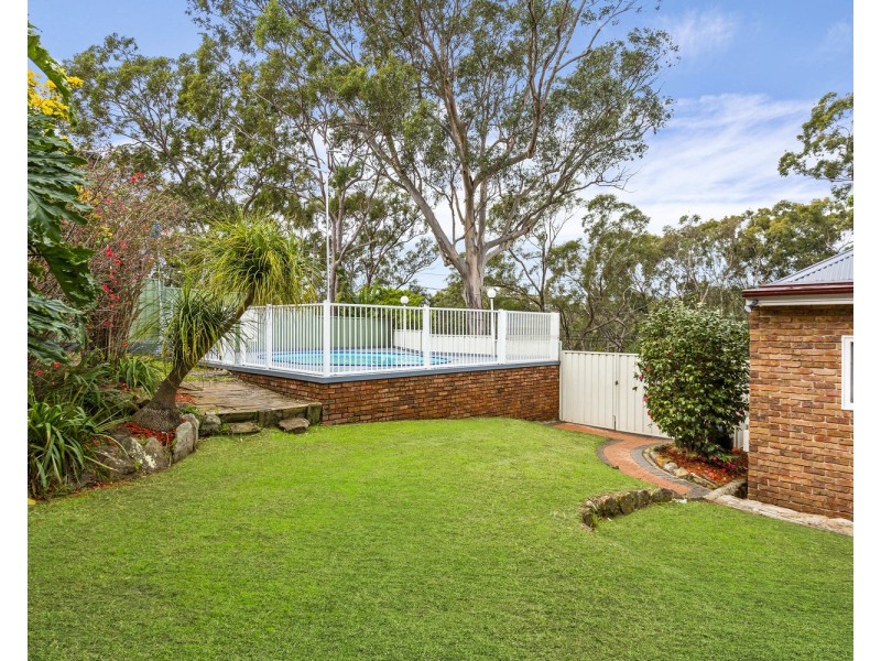2 Carinya Road, Picnic Point NSW 2213
