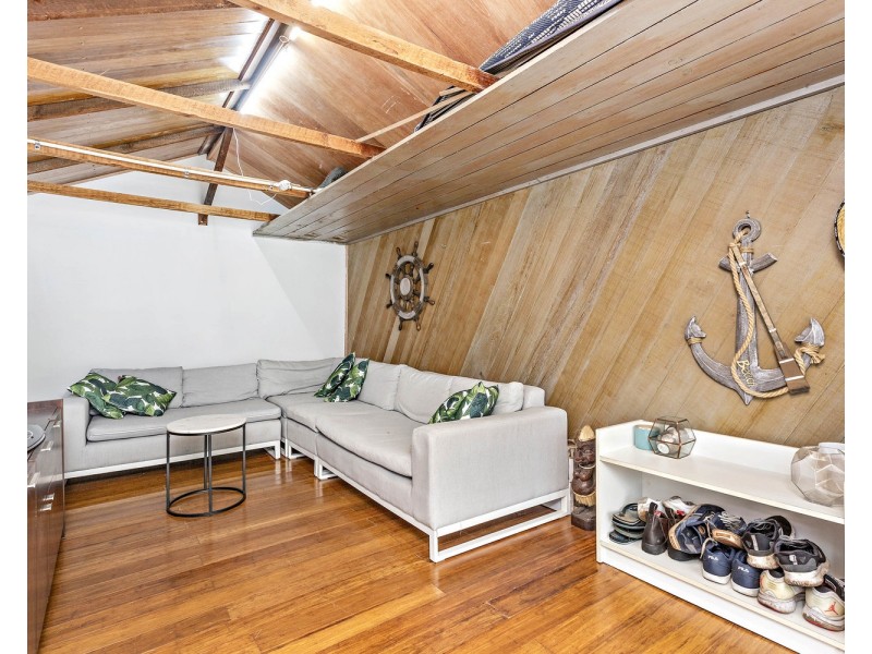 2 Carinya Road, Picnic Point NSW 2213