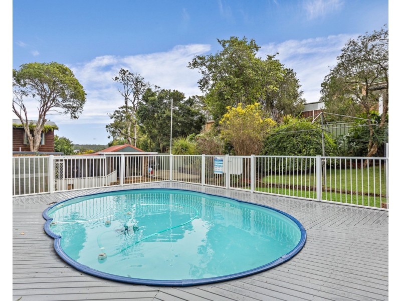 2 Carinya Road, Picnic Point NSW 2213
