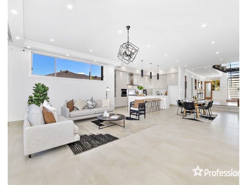 17 Gwandalan Road, Padstow NSW 2211