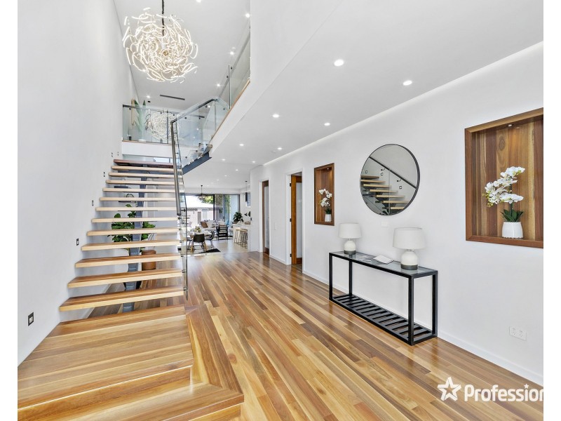 17 Gwandalan Road, Padstow NSW 2211