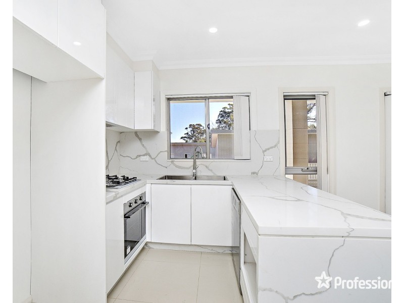 102 Howard Road, Padstow NSW 2211