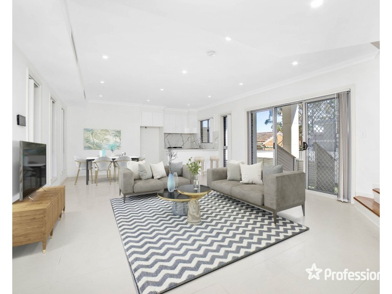 102 Howard Road, Padstow NSW 2211