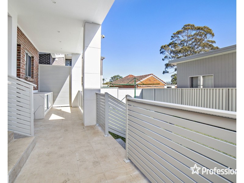 102 Howard Road, Padstow NSW 2211