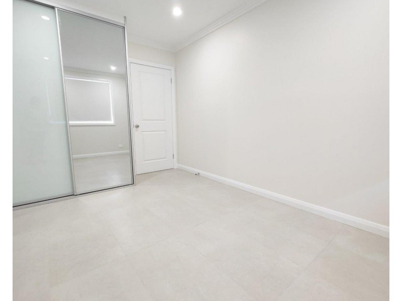 1/2B Treatt Avenue, Padstow NSW 2211