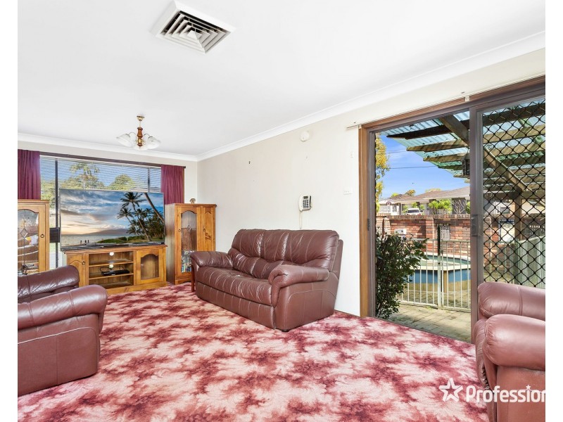 16 Eynham Road, Milperra NSW 2214