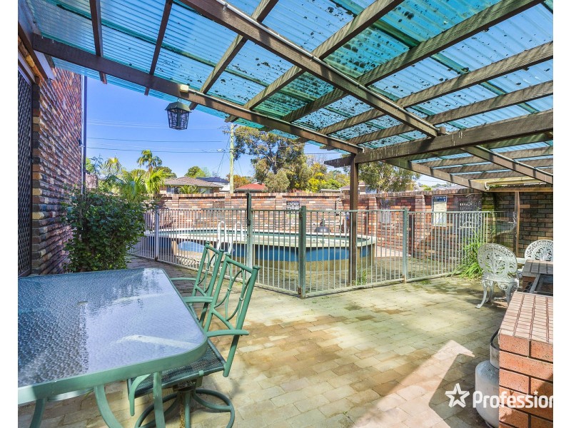 16 Eynham Road, Milperra NSW 2214