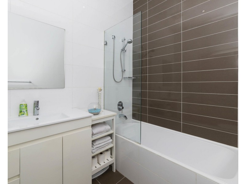 1/108 Boundary Road, Mortdale NSW 2223