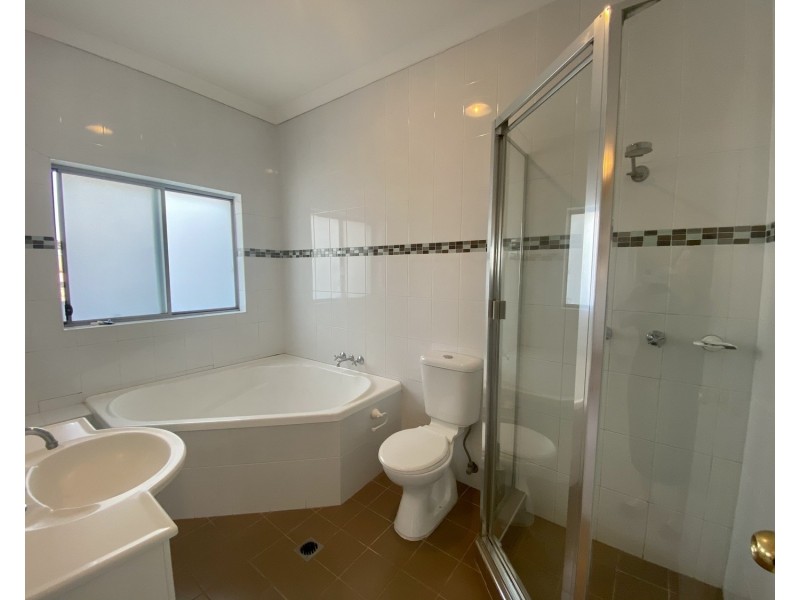 2/20 Howard Road, Padstow NSW 2211