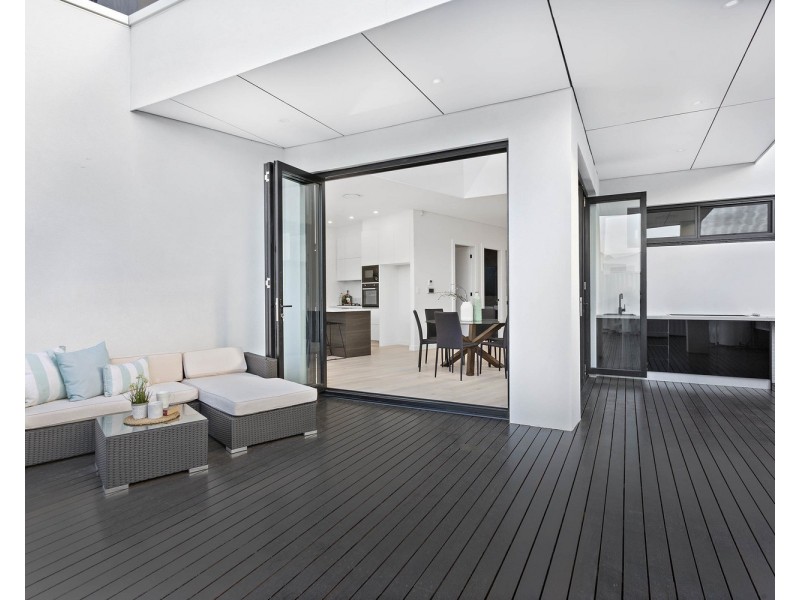 5A Barry Crescent, Padstow Heights NSW 2211