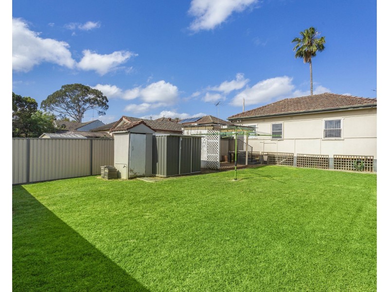 8 Prosper Street, Condell Park NSW 2200
